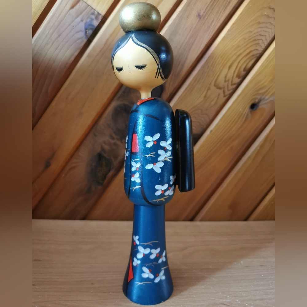 Vintage Kokeshi Doll - Picture 4 of 7